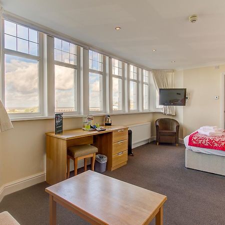 New Boston Guest Accommodation Fleetwood Buitenkant foto