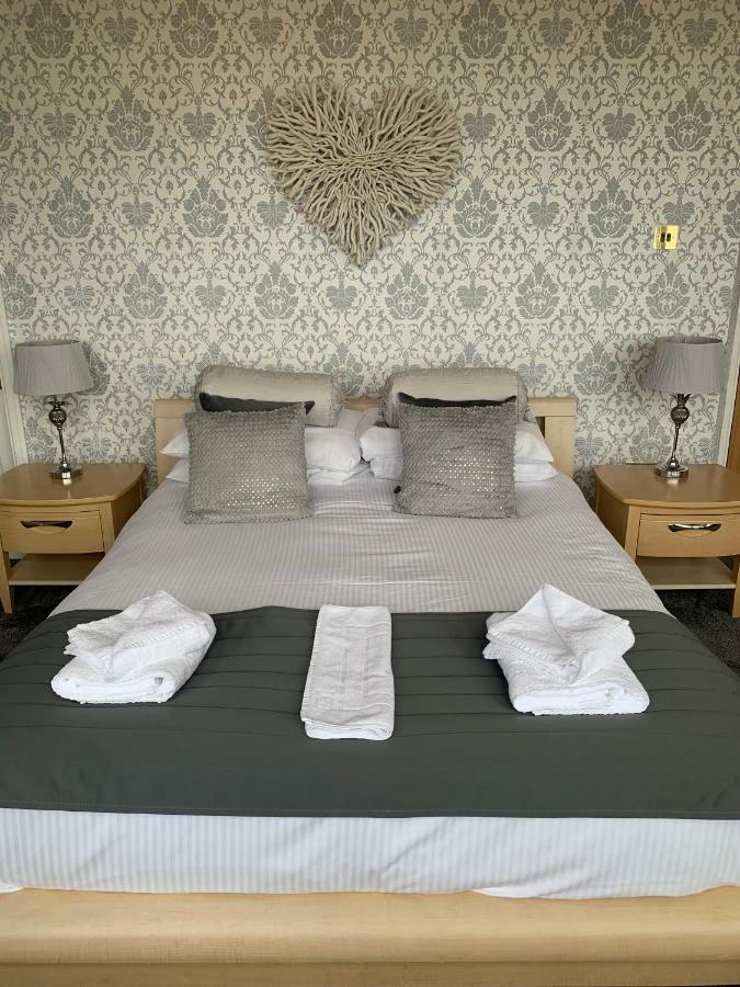 New Boston Guest Accommodation Fleetwood Buitenkant foto